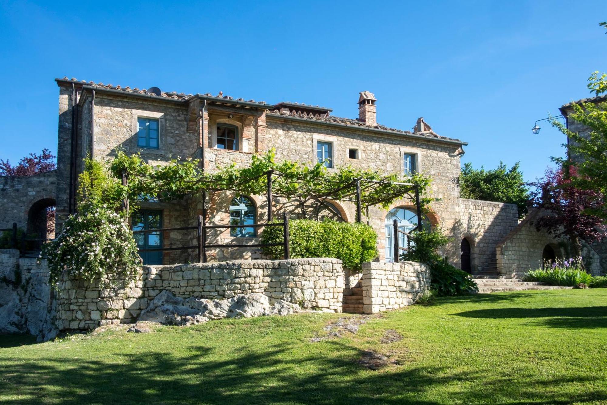 Borgo Pignano Tuscany Exterior foto